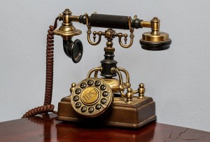 telephone-450639_640